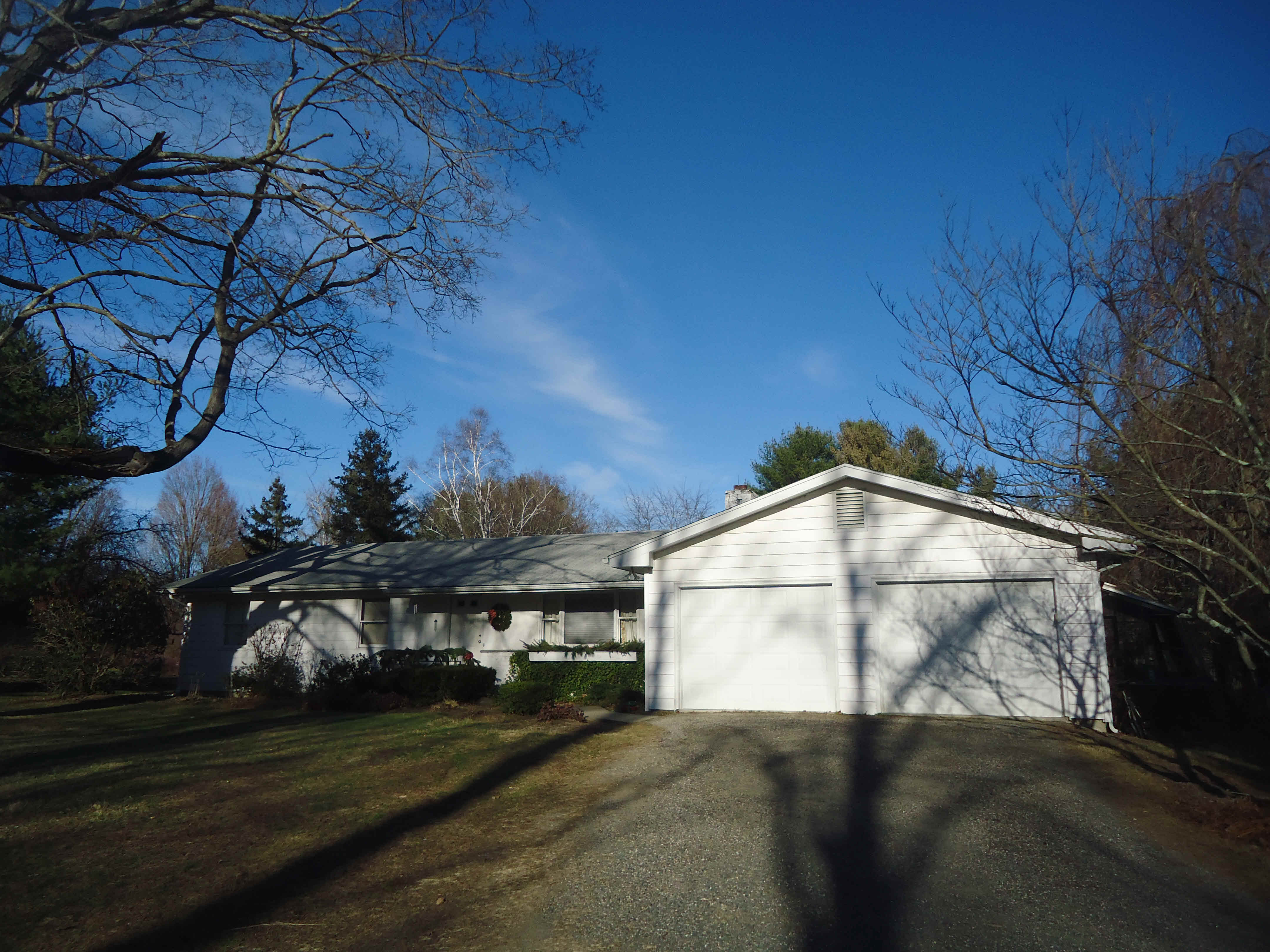 Building photograph for 24 SARAH SANFORD RD EAST